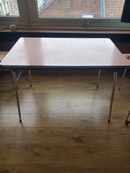 Table en formica, 100 à 150 cm, Quatre personnes, Comme neuf, Enlèvement