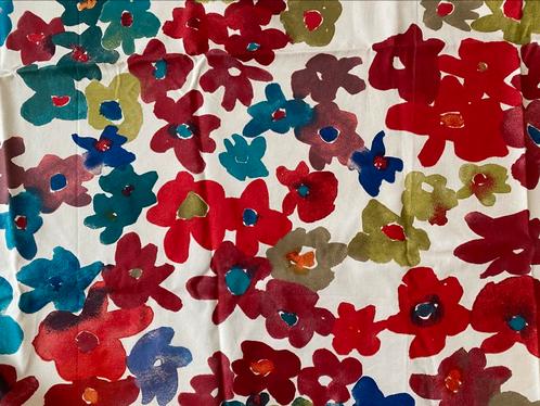 Canvas stof met fleurige bloemen, Hobby en Vrije tijd, Stoffen en Lappen, Nieuw, Katoen, 30 tot 120 cm, 30 tot 200 cm, Ophalen of Verzenden