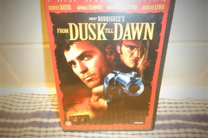 DVD 2-DISC Special Edition From Dusk Till Dawn., CD & DVD, DVD | Action, Comme neuf, Thriller d'action, À partir de 16 ans, Envoi