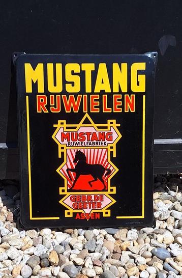 Emaille bord van Mustang Rijwielen van Gebr. De Geeter Assen beschikbaar voor biedingen