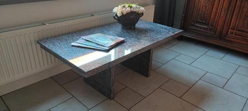 Grande table basse en granit vintage, bon état, Maison & Meubles, Tables | Tables de salon, Comme neuf, Enlèvement ou Envoi