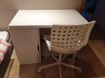 Bureau blanc IKEA + chaise, Comme neuf, Enlèvement, Bureau