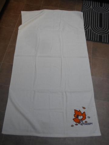 Nieuw badlaken Snoopy beschikbaar voor biedingen