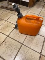 Jerrykan sthil 5 liter met automatiche stop 20€, Tuin en Terras, Bladblazers, Ophalen