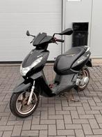 Peugeot Kisbee 4temps pour pieces, Fietsen en Brommers, Scooters | Peugeot, Ophalen, Zo goed als nieuw