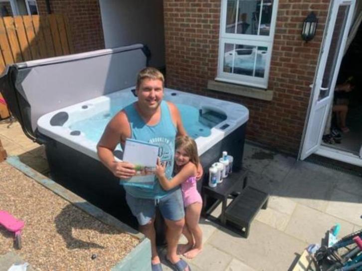 Op=op🔥4999€ ipvt €8999🔥zuinige jacuzzi voor 6personen, Tuin en Terras, Tuinsets en Loungesets, Nieuw, 5 zitplaatsen, Ophalen