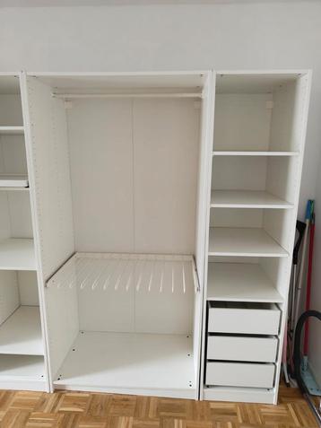 Open kledingkast 3 delen beschikbaar voor biedingen