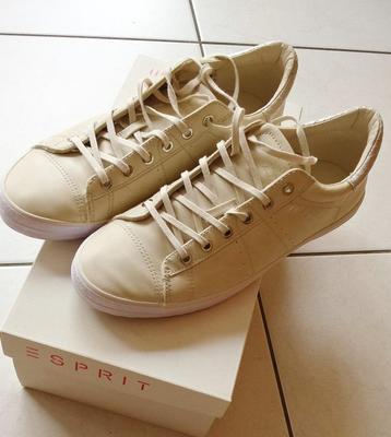 Te koop: Mooie beige sneakers van "Esprit", 39 beschikbaar voor biedingen