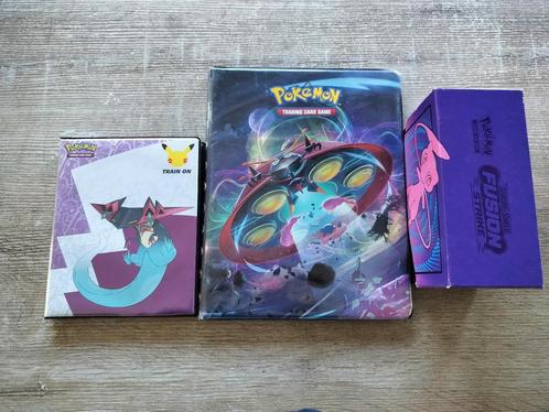 2 Pokémon mappen met accessoires., Kinderen en Baby's, Overige Kinderen en Baby's, Zo goed als nieuw, Ophalen