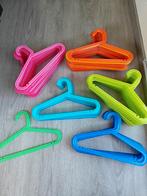 Kleurrijke kapstokken voor kinderen 85 stuks, Kinderen en Baby's, Babykleding | Overige, Ophalen, Zo goed als nieuw
