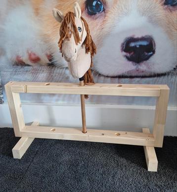 Stal voor Hobbyhorse Stokpaard beschikbaar voor biedingen