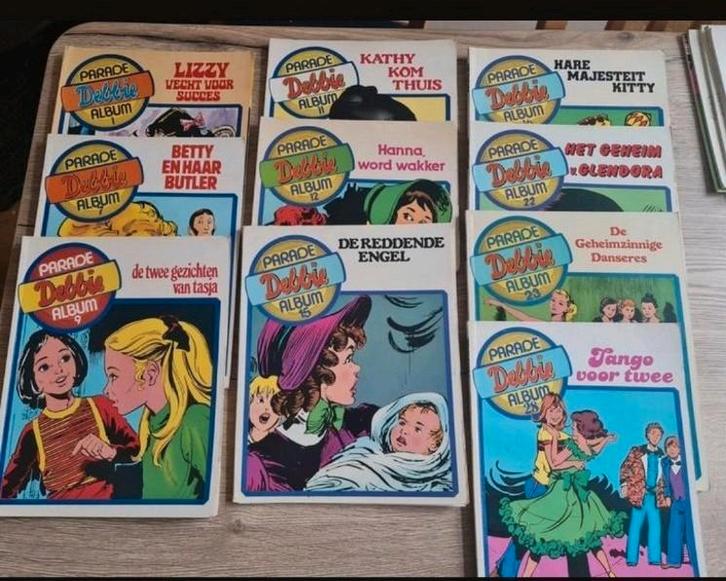 Strips Debbie parade album ( 10 stuks ), Boeken, Stripverhalen, Zo goed als nieuw, Ophalen of Verzenden