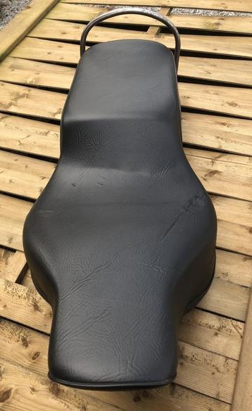 Duo zadel voor Royal Enfield Bullet 350-500 beschikbaar voor biedingen