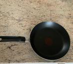 Tefal pan 24 cm, Huis en Inrichting, Keuken | Potten en Pannen, Ophalen, Zo goed als nieuw