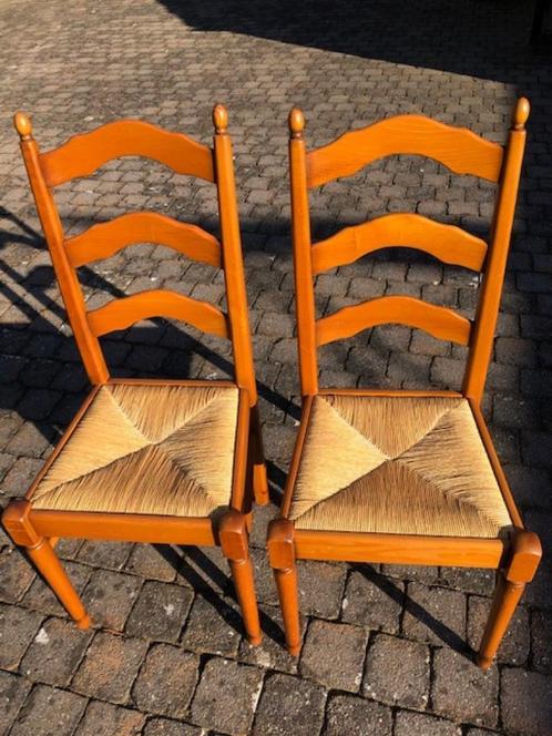 stoelen en barkruk te koop, Huis en Inrichting, Stoelen, Gebruikt, Hout, Kunststof, Leer, Riet of Rotan, Stof, Ophalen