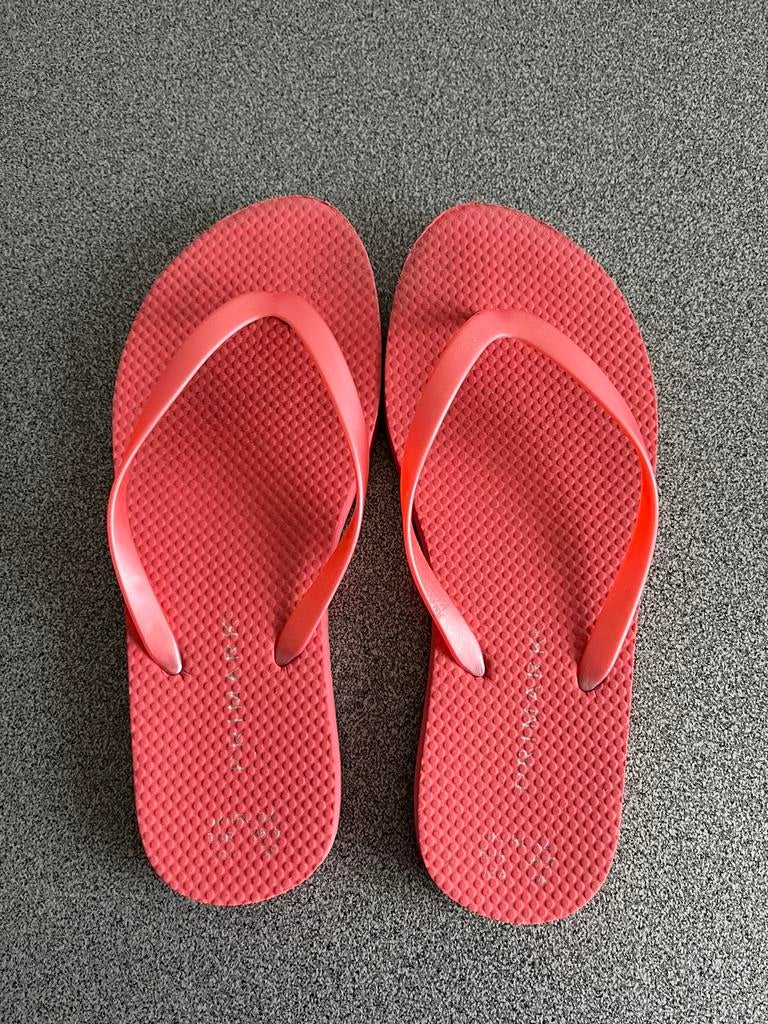 Zalmkleurige teenslippers - maat 36/37, Enlèvement ou Envoi