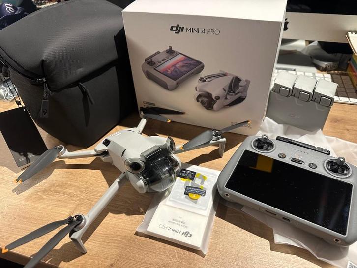 DJI Mini 4 PRO - Fly more Combo - Met Garantie, Audio, Tv en Foto, Drones, Zo goed als nieuw, Drone met camera, Ophalen of Verzenden