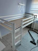 Zeer proper bed met lattenbodem, Huis en Inrichting, Slaapkamer | Stapelbedden en Hoogslapers, Ophalen of Verzenden, Zo goed als nieuw