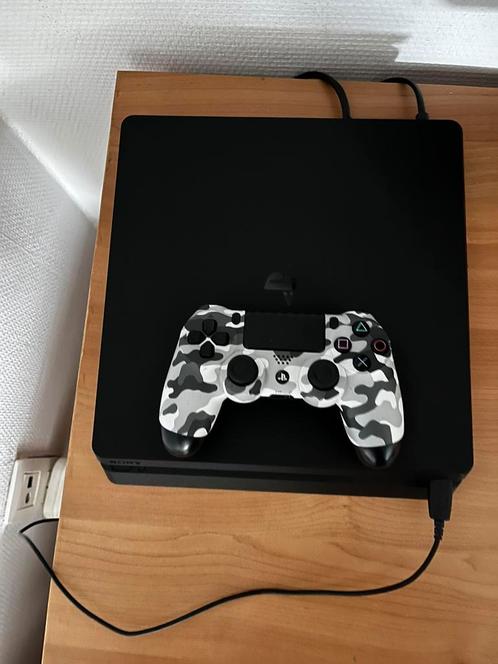 Ps4 slim 1TB, Games en Spelcomputers, Spelcomputers | Sony PlayStation 4, Zo goed als nieuw, Slim, 1 TB, Met 1 controller, Met games