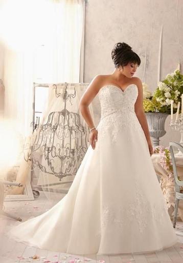 sale trouwjurk Grote maat trouwjurk maat 48 50 52 54 56 48 beschikbaar voor biedingen