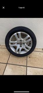 Pneus hivers Michelin 225/50/r18 sur jantes alu, Enlèvement, Pneu(s)