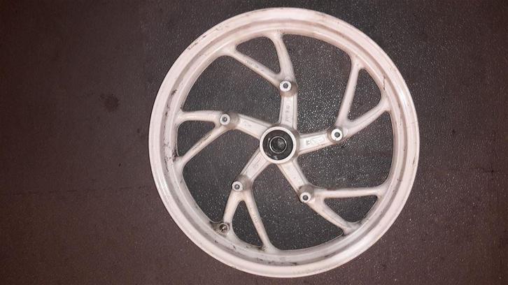 BMW F800R voorwiel in het wit gericht model 2009, Motoren, Onderdelen | BMW, Gebruikt, Ophalen of Verzenden