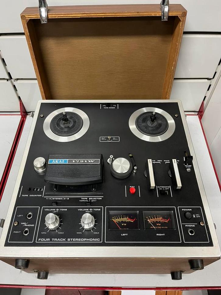 AKAI 1721W - Magnétophone à bandes 4 pistes - vintage 70s, TV, Hi-fi & Vidéo, Enregistreurs audio, Magnétophone, Enlèvement