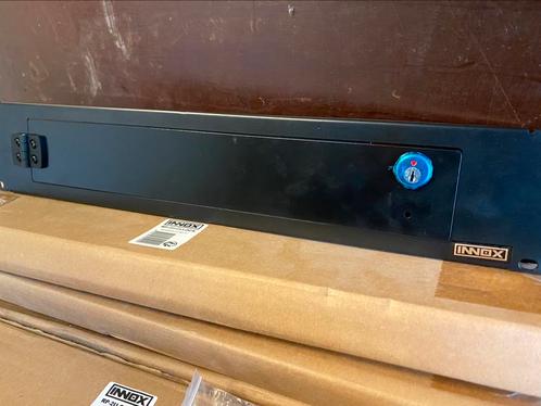 Innox - closed 2U rackdoor, Muziek en Instrumenten, Licht en Laser, Ophalen