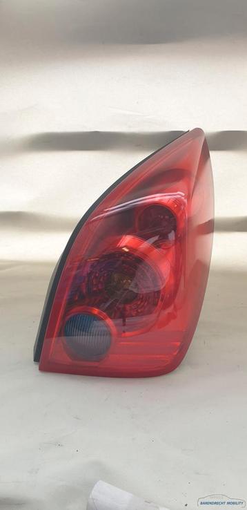 Nissan primera hatchback 2004 achterlicht rechts origineel g beschikbaar voor biedingen