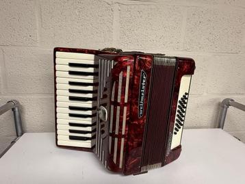 Zelfspelende Accordeon en veel keuze beschikbaar voor biedingen