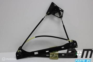 Raammechaniek linksvoor VW Golf Sportsvan 510837461E beschikbaar voor biedingen