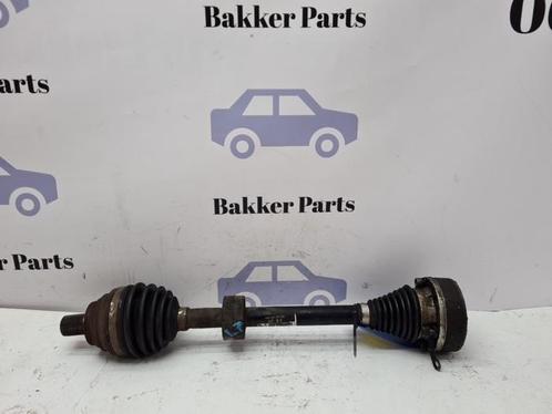 Aandrijfas links-voor van een Volkswagen Golf, Auto-onderdelen, Remmen en Aandrijving, Volkswagen, Gebruikt, 3 maanden garantie