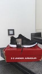 Vrai paire under armour tres rares jamais utilisé, Ophalen, Zwart, Nieuw, Under armour