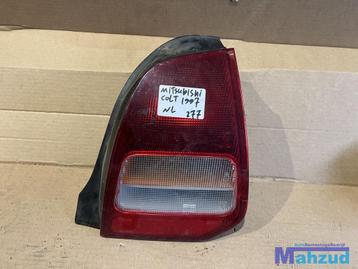 MITSUBISHI COLT 5 Rechts achterlicht right backlight beschikbaar voor biedingen