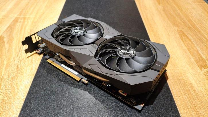 Asus GeForce GTX 1650 SUPER ROG Strix Gaming 4GB GDDR6, Computers en Software, Videokaarten, Zo goed als nieuw, GDDR6, Ophalen