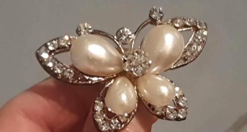 Geërfd. Chique oude Broche., Handtassen en Accessoires, Broches, Verzenden