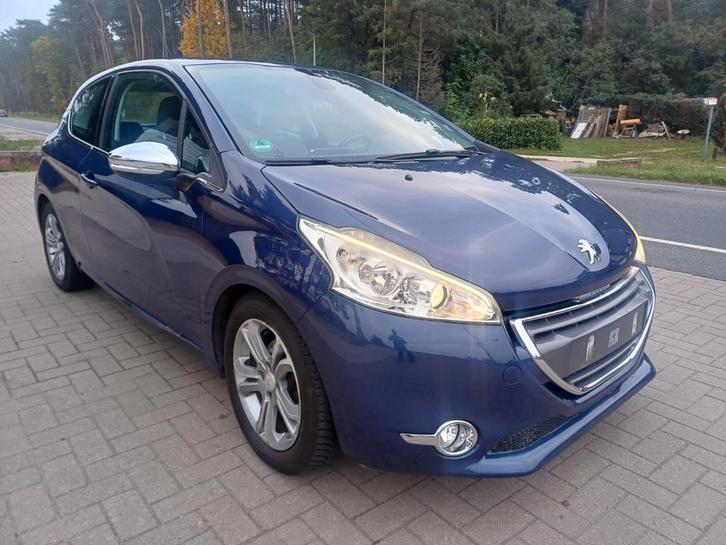 Peugeot 208 1.4 vti benzine euro 5, Auto's, Peugeot, Bedrijf, Te koop, Bluetooth, Benzine, Euro 5, Ophalen