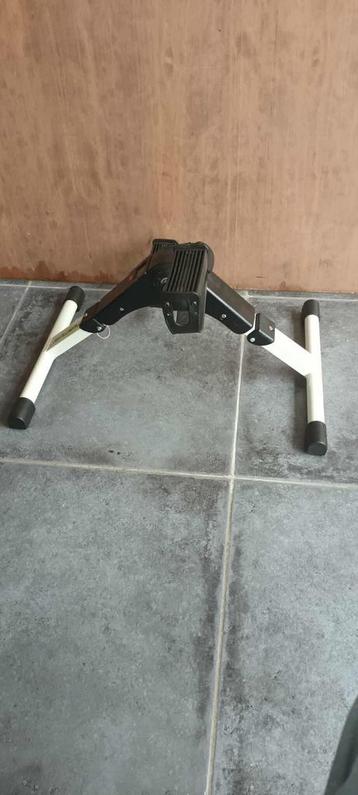 Pedaaltrainer armen en benen beschikbaar voor biedingen