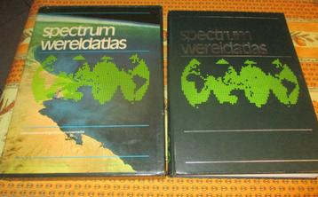 Mooi Supergrote Atlas van Spectrum beschikbaar voor biedingen