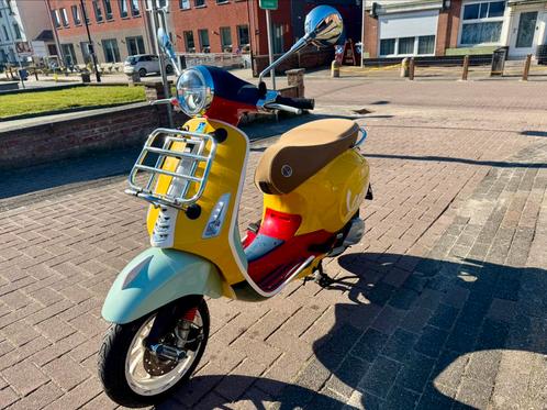 Vespa Primavera 125 ABS Sean Wotherspoon, Fietsen en Brommers, Scooters | Vespa, Zo goed als nieuw, Ophalen