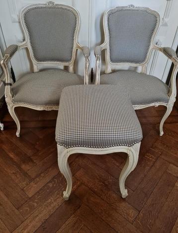 2 LOUIS XV armzetels + poef 100% wol MULBERRY   SALE beschikbaar voor biedingen