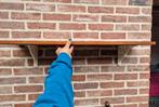 Vintage houten wandplank met giedijzeren ondersteuning, Huis en Inrichting, Woonaccessoires | Wandplanken en Boekenplanken, Ophalen