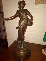 Beeld Auguste Moreau, Enlèvement