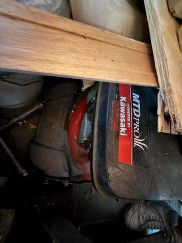 Gratis grasmaaier beschikbaar voor biedingen