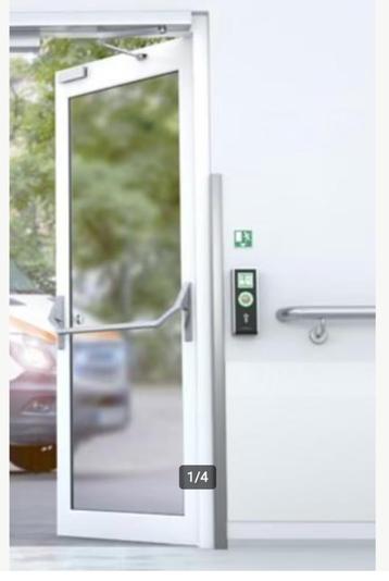 verschillende nooddeuren met pushbar beschikbaar voor biedingen