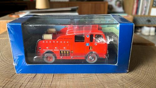 De brandweerwagen uit Kuifje ‘De zwarte rotsen' (Ed. Atlas)., Hobby en Vrije tijd, Modelauto's | 1:24, Nieuw, Auto, Ophalen