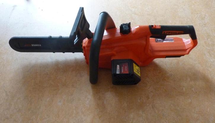 Tronçonneuse pour détenteur d'outils Power Plus, Bricolage & Construction, Outillage | Scies mécaniques, Comme neuf, Tronçonneuse