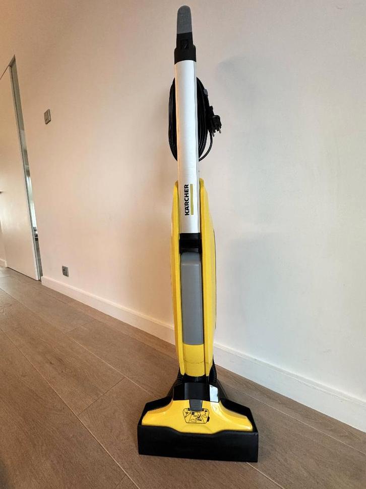 Karcher FC5, 2-in-1 functie, Elektronische apparatuur, Stofzuigers, Zo goed als nieuw, Waterstofzuiger, Minder dan 1200 watt, Reservoir