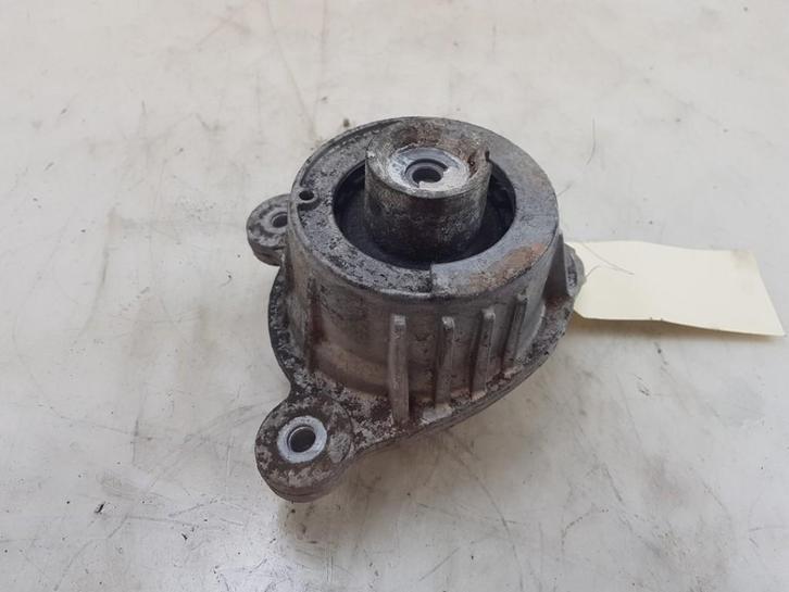 MOTORSTEUN Vito (447.6) (|A4472411300|A4472411113|), Auto-onderdelen, Ophanging en Onderstel, Mercedes-Benz, Gebruikt