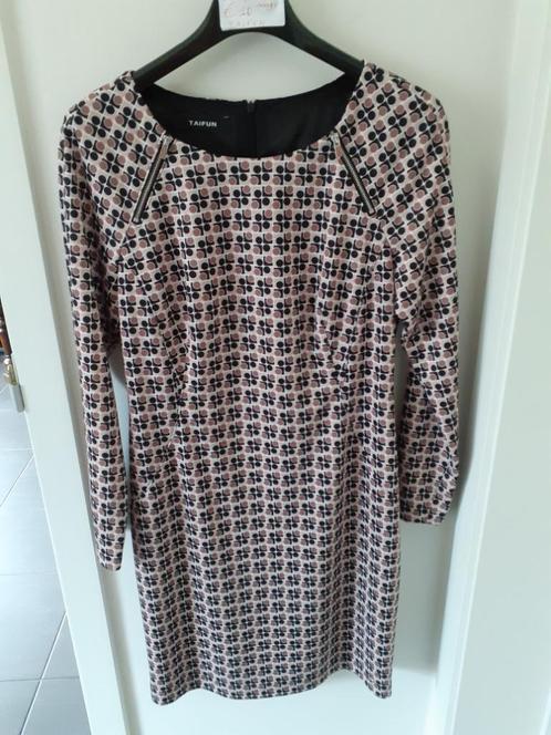 TAIFUN Rechte jurk met print Maat: (B) 40 Prijs: € 10, Vêtements | Femmes, Robes, Comme neuf, Taille 38/40 (M), Noir, Longueur genou